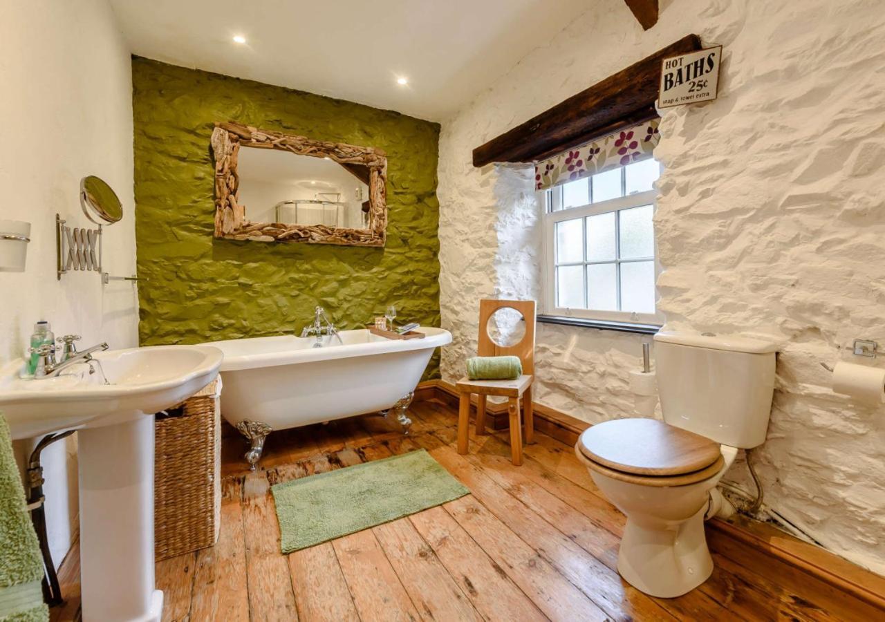 Bwthyn Clyd - St Davids Villa Eksteriør bilde